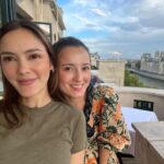 Julie Estelle Instagram – Un jour à Paris..
