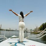 Julie Ricci Instagram - Et bien évidemment , petit tour de bateau sur le Nil pour parfaire cette journée au Caire.