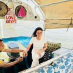 Julie Ricci Instagram - Et bien évidemment , petit tour de bateau sur le Nil pour parfaire cette journée au Caire.