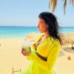 Julie Ricci Instagram – Mais alors l’Égypte, comment vous dire…
Une superbe découverte pour moi, vraiment une destination incroyable, on se croirait aux Caraïbes aujourd’hui à #mahmayaisland c’était paradisiaque.
Je reviendrais à #hurgada sans hésiter ☀️
Merci pour cette belle découverte avec @hurghada_tourist_guide_ qui me l’avait vivement conseillé ☑️