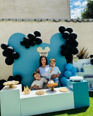 Julie Ricci Instagram - Un beau soleil ☀️ hier pour fêter les 4 ans de mon fils Giovann à la maison, c’était juste parfait.

Merci @jijii.events pour avoir tout géré.

Et vous c’est qui le prochain anniversaire à venir ?
Pour ma part c’est moi le 1 et juin.😍