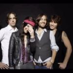 Juliette Lewis Instagram - ⚡️🎸The boys are back in town! band practice-& the countdown begins… The set list is pure 🔥Get ready (more festivals & club shows will be announced soon!)