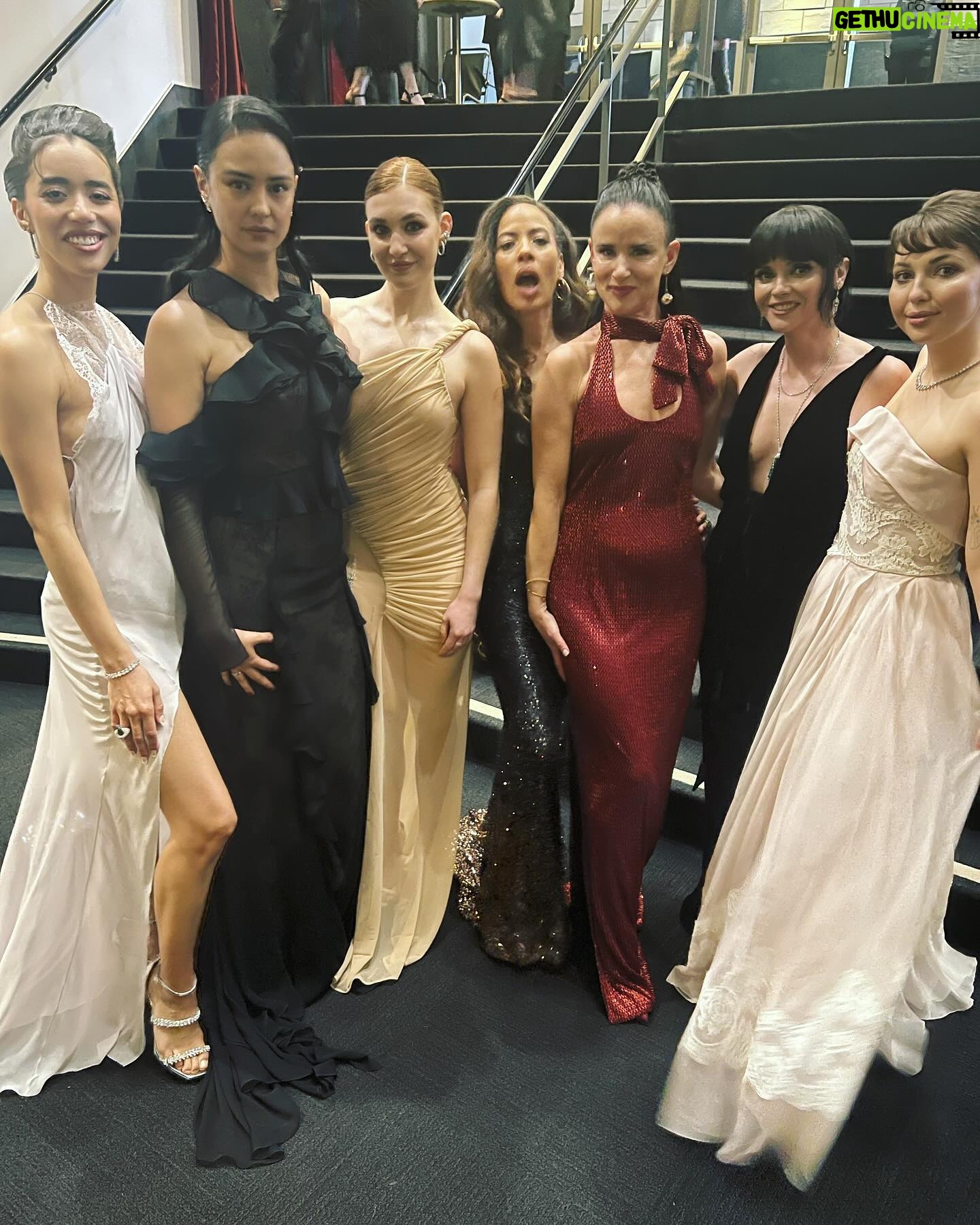 Juliette Lewis - 30.9K Likes - EMMYS
Saw all my favorite people!
@yellowjackets
@jasminsavoy
@tawnycypress
@riccigrams
@sammihanratty
@courtneyeaton
@sophie__nelisse
@tatankameans
@ambermidthunder
@ethansuplee
#Costars #Family #Chippendales #Yellowjackets #A24 #Opus