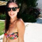 Juliette Lewis Instagram - It is still summer. And I’m determined to love it all the way up. 😋 ☀️Photo by @myleshendrik
