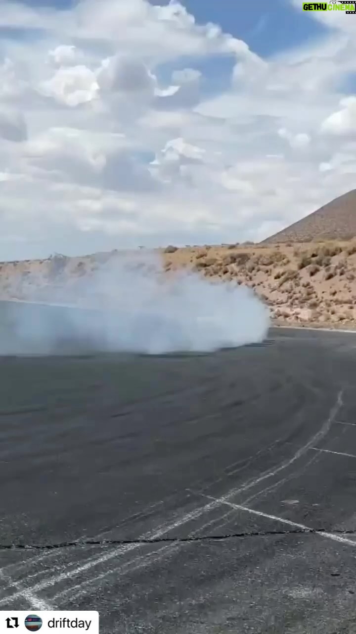 Juliette Lewis Instagram - You wanna come DRIFT with me?! Watch me manifest a dream! I may be live streaming June 21rst… RP @driftday