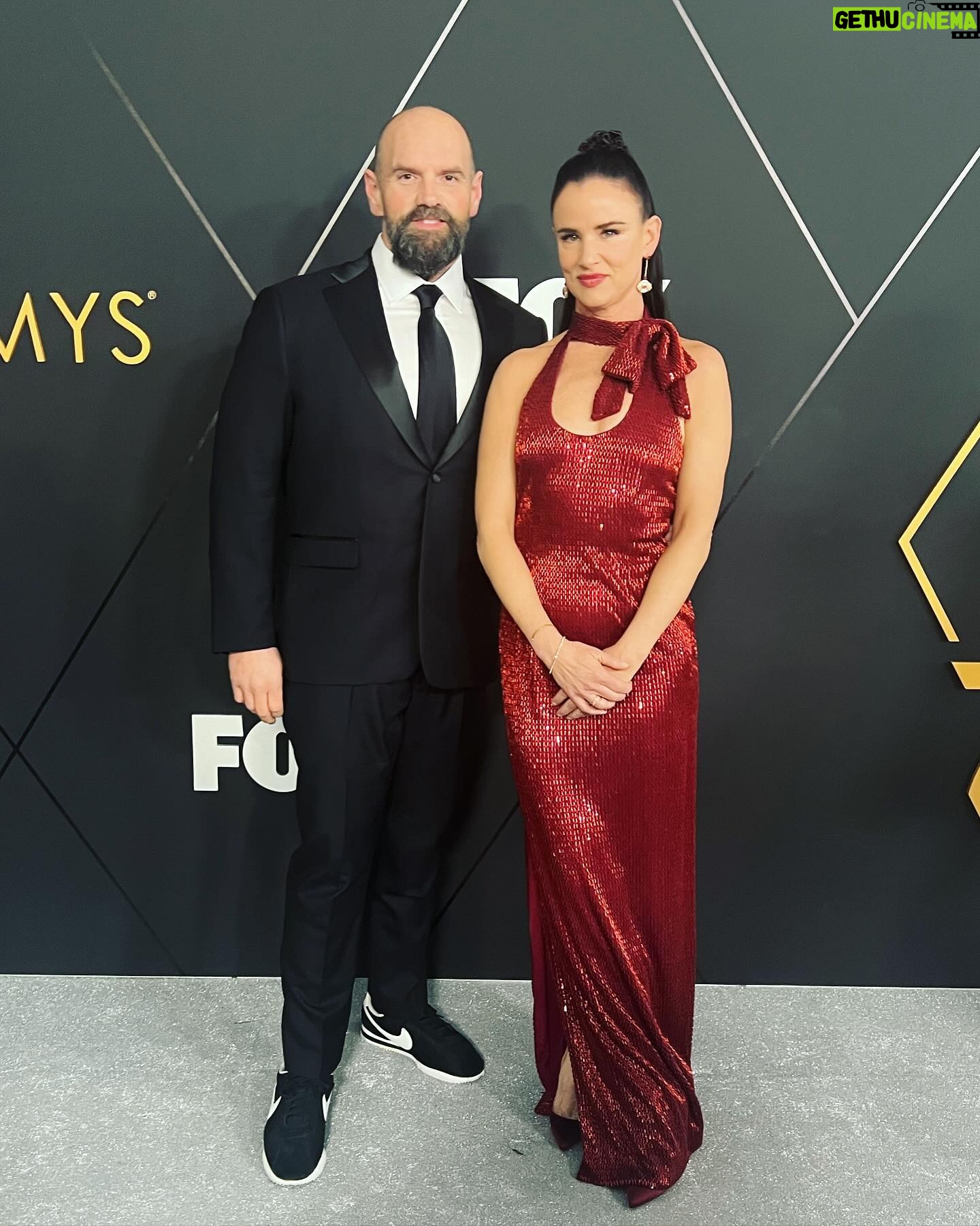 Juliette Lewis - 30.9K Likes - EMMYS
Saw all my favorite people!
@yellowjackets
@jasminsavoy
@tawnycypress
@riccigrams
@sammihanratty
@courtneyeaton
@sophie__nelisse
@tatankameans
@ambermidthunder
@ethansuplee
#Costars #Family #Chippendales #Yellowjackets #A24 #Opus