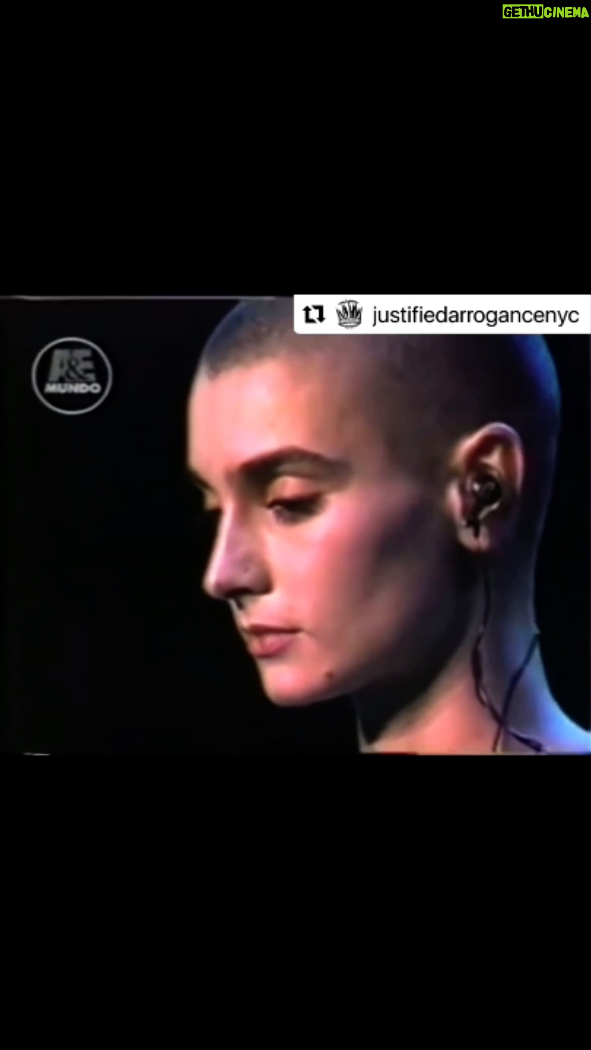 Juliette Lewis - 109.1K Likes - #Repost @justifiedarrogancenyc with @use.repost
・・・
After Sinead O’Connor appeared on SNL, her life had been turned upside down. She was banned from NBC. She had been condemned by entire populaces. Her peer group, from Madonna to Frank Sinatra, turned on her and denounced her. O’Connor wrote about the immediate aftermath after getting off the SNL stage “All doors have closed. Everyone has vanished. Including my own manager, who locks himself in his room for three days and unplugs his phone.”
13 days later, she appeared at Madison Square Garden to perform at a Bob Dylan 30th anniversary tribute show featuring an all-star bill including George Harrison, Neil Young, Tom Petty, Johnny Cash, Stevie Wonder, Roger McGuinn, the Band, Eric Clapton, Tracy Chapman, Chrissie Hynde, and Lou Reed. She was introduced by legendary outlaw country singer Kris Kristofferson. As she got on stage she was met with a loud chorus of boos. Clearly rattled, an apprehensive O’Connor froze up. Kristofferson returned to the stage and told her “don’t let the bastards get you down” to which she simply told him “I’m not down.”
O’Connor regained her composure and the band began to play but she waved them off to stop playing. She then burst into an unrestrained a cappella rendition of Bob Marley’s “War”. For those couple minutes, O’Connor looked possessed with determination to get through it. She finished her performance. After finishing and as the boos began to rain down again, she left the stage and into the arms of Kristofferson where she sobbed while he consoled her.