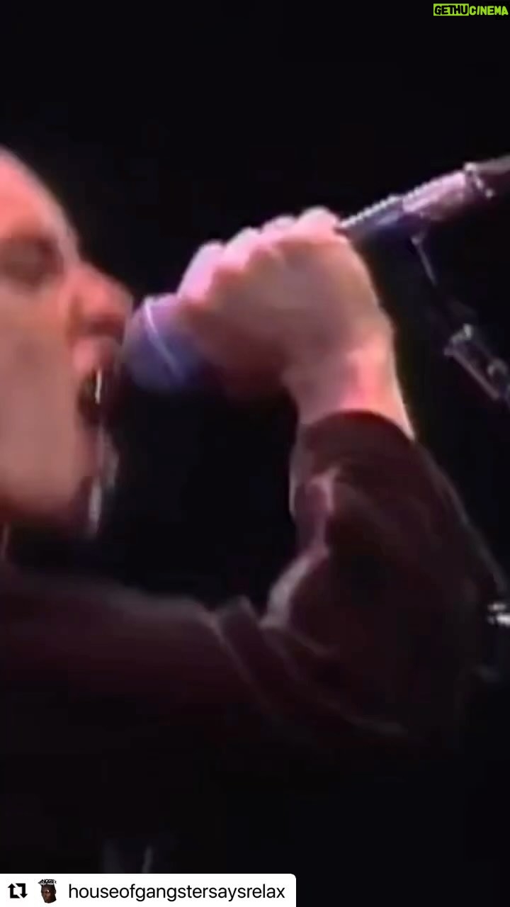 Juliette Lewis - 28.1K Likes - The Lion an angel power Wow 💠RP @houseofgangstersaysrelax
・・・
The remastered live version of Shuhada’ Sadaqat’s, then known as Sinéad O’Connor, Nothing Compares 2 U is added to our Sunday Vibes playlist, link in stories and Spotlight.
Here she performed at the Un Abrazo A La Esperanza concert at Estadio Nacional de Chile, in Santiago, Chile, 1990.
Sinéad co-produced her worldwide #1 1990 hit Nothing Compares 2 U with Nellee Hooper in 1989 for her second album I Do Not Want What I Haven’t Got. The Prince penned song, originally recorded by his project The Family in 1985, containes the lyrics: All the flowers that you planted mama / In the backyard / All died when you went away
These lines made her cry as they reminded her of her own mother, Marie, who was abusive, and died when Sinéad was 16.
Do you have a special memory to this song?
#sineadoconnor #prince #nelleehooper #nothingcompares2u #chile