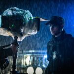 Julio Peña Instagram – Hoy se ha estrenado BERLÍN en Netflix.
Ha sido un viaje trepidante, lleno de emociones y adrenalina, de amor y trabajo. Me siento muy afortunado de haber podido trabajar con un equipo tan lleno de talento, y con una pasión tan grande por lo que hacen. La cantidad de gente que hay detrás de estos 8 capítulos es una absoluta locura… cada segundo es oro puro, así que prestad atención 😉❤️‍🔥
Espero que disfrutéis de Roi tanto como yo lo he hecho, que aporte algo nuevo e interesante a esta historia ya mítica que hoy se expande. Trabajar al lado de esta banda maravillosa ha sido un jodido regalo❤️‍🔥 
Ahora solo queda que vosotros, la gente por la que estamos aquí, disfrutéis de estos meses llenos de trabajo comprimidos en 8 capítulos… 
Espero que así sea, y que “BERLÍN” sea un digno sucesor/predecesor❤️‍🔥
Buen viaje✨
#berlinnetflix