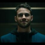 Julio Peña Instagram - BERLÍN llega a Netflix este diciembre ❤️‍🔥 Aquí tenéis el primer avance de esta brutal nueva historia. Espero que disfrutéis de Roi tanto como lo he hecho yo❤️‍🔥