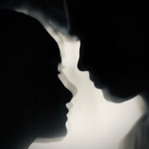 Julio Peña Instagram - Hace unas semanas tuve el placer de trabajar con una artista y persona increíble;
hoy ha salido el videoclip de Berlín, en el que tengo el lujo de acompañar a @aitanax 
Espero que lo disfrutéis mucho❤️‍🔥
Os dejo el link en mi bio…
@by_ambiwo 
@thepandabearshow