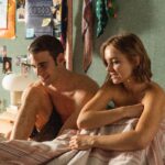 Julio Peña Instagram - Una siesta🤍🌊 #ATrasvésDelMar el 23 de junio en @netflixes