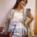 Jumana Karim Instagram - وكسبنا عمر جديد ويوم جديد ونجاح جديد كسبنا ناس ومواقف وخبره ودروس جديده الحمد لله يارب على كل نعمك وعطاياك الشكر لرب العالمين 🎂🕯✌🏻