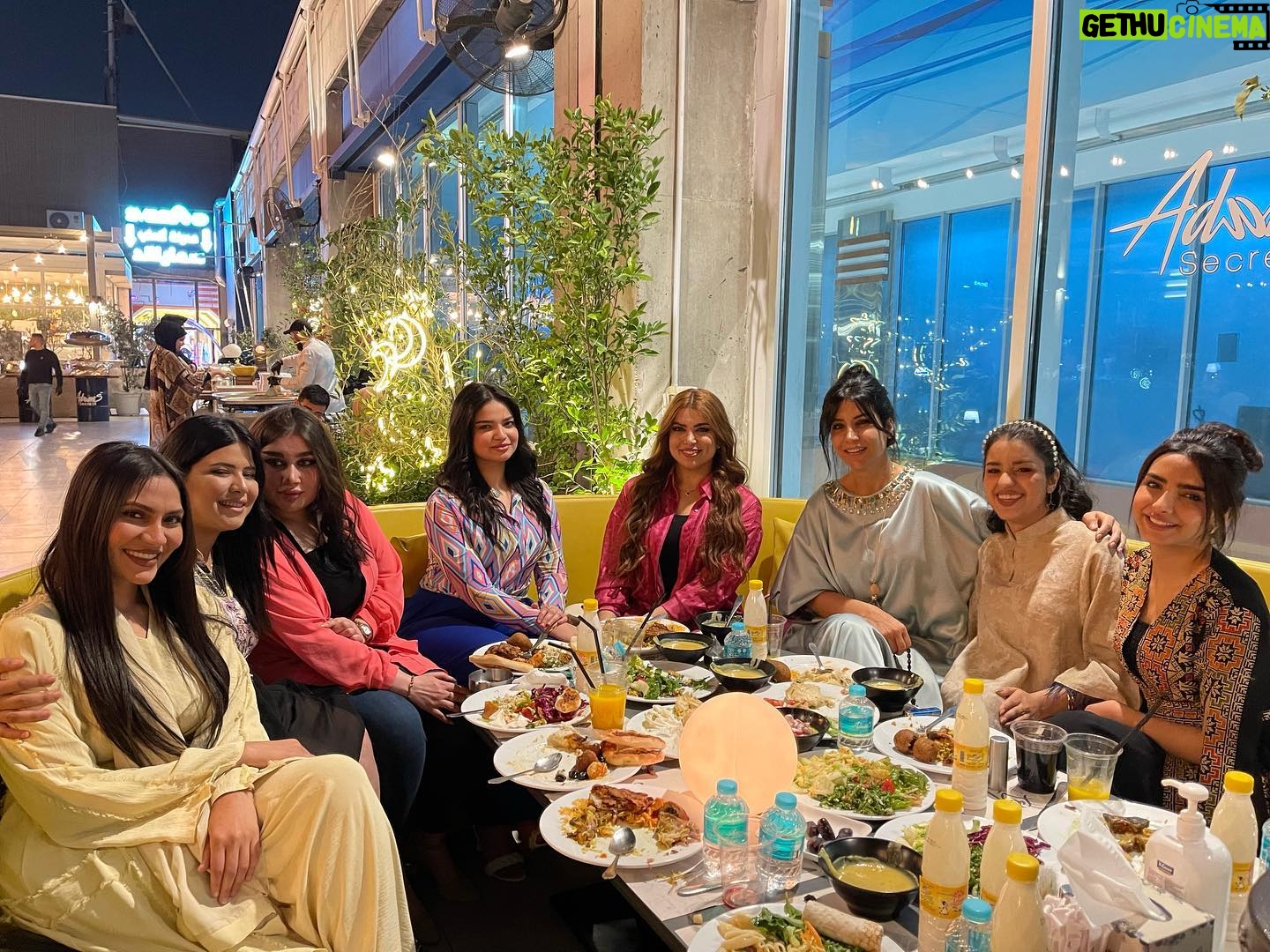 Jumana Karim Instagram - جمعتنا على الفطور اليوم بمناسبه #غيد جمعه طيبه شفافه لطيفه احبكم كلكم احلى جمعه 🤍🤍🤍🤍🤍🤍🤍🤍🤍🤍🥰
