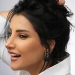 Jumana Karim Instagram - ميلادي باچر بس المحبين هنوني من اليوم الصوره الاولى ابتسامه هبله عبثيه الصوره الثانيه عنفصه حقيقيه ميزانيه بس عندي قصه حقيقيه اني احب اصدقائي وناسي هوايه بس عندي خلل بالتعبير الحب عندي تعامل ومواقف اكثر من الكلام بس اليوم عندي مشاعر حقيقيه اريد اطلقها ولازم اتعود اكوللكم احبكم هوايه لان انتو دتنطوني حب وسعاده وتقدير انتو هديه الدنيا شكرا الكم هوايه😘😘😘😘😘🤍🤍🤍🤍#غيد#جمانه_كريم