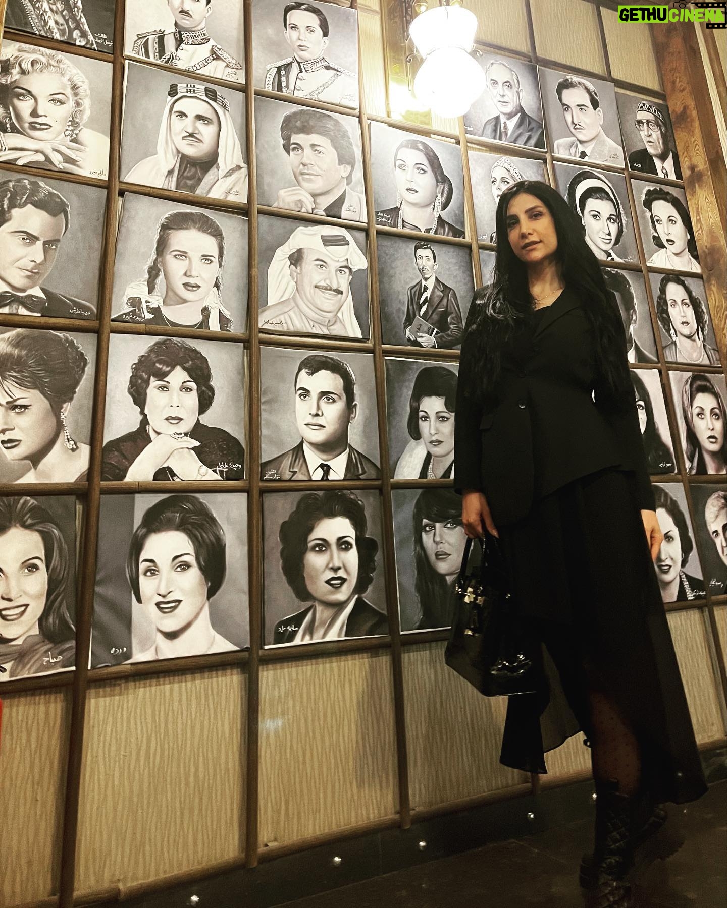 Jumana Karim Instagram - الي بكل صوره صديق وموقف وحكايه وذكرى كلش حبيت هل صور بيها اغلب العمالقه من الوطن العربي 💙💙💙💙
