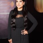 Jumana Karim Instagram - #غيد على الابواب استقبلوها بحب🤍 عندي طلب صغير وصعب اتمنى من الجمهور في رمضان يدعم الدراما العراقيه وينتقد بموضوعيه ولتحكمون من البدايه انتظرو للاخير وبعدها نسمعكم بحب اتمنى الصور من حفل قناة الutv @ali.mohamed8