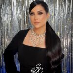 Jumana Karim Instagram – بمناسبه يوم المرأة العالمي أعيد نفسي اولاً وكل نساء العالم
كل يوم هو عيد للمرأه القويه والمثابره والناجحه الي تحلم وتحقق
وتعمل وتربي وتصبر وتصارع وتكافح وتتحدى كل الصعاب 
وتستمر (اليأس مو طريقنا🤍اما ننجح أو ننجح)
الاطلاله الشعر والميكب
@grandsamaracenter 
الفستان الجميل من دار الصديقه ملاك 
@mdusaiq