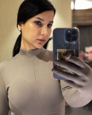 Jumana Karim Instagram - 🧿🧿🧿مشتاقه هوايه الكم وغيابي راح اعوضه الكم
#رمضان_يجمعنا