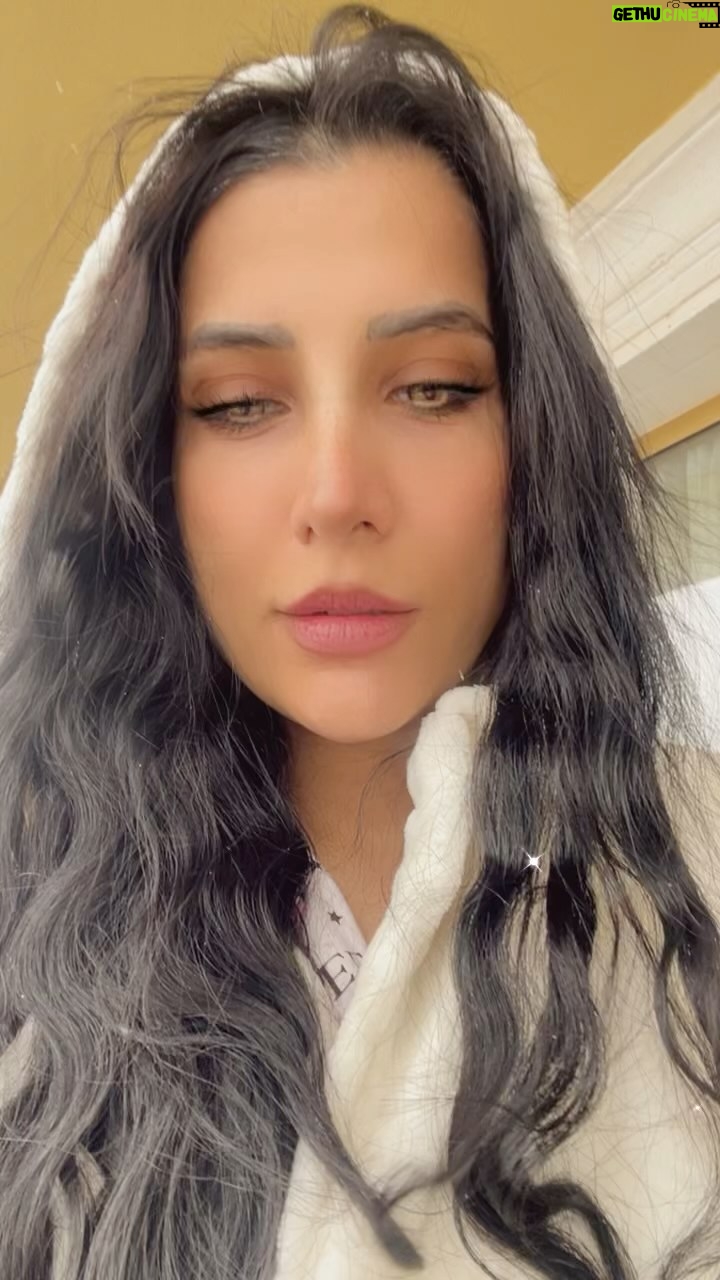 Jumana Karim Instagram - ثلج ثلج ثلج💃💃💃🌨🌨🌨🌨