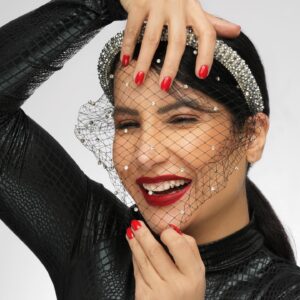 Jumana Karim Instagram - لان اكو شغلات حلوة بالطريق  حبيت اسوي جلسة 
جديدة ومختلفة شويه 
.
هواي اشياء قريباً