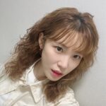 Jun Hyo-seong Instagram – 인생 첫파마 적응기 👩🏻‍🦱💈