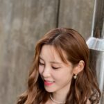 Jun Hyo-seong Instagram - 화이트 원피스 진짜 오랜만 🤍