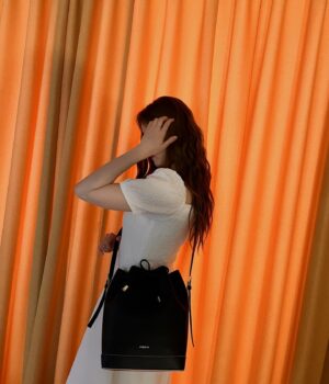 Jun Hyo-seong Instagram - 화이트 원피스 진짜 오랜만 🤍