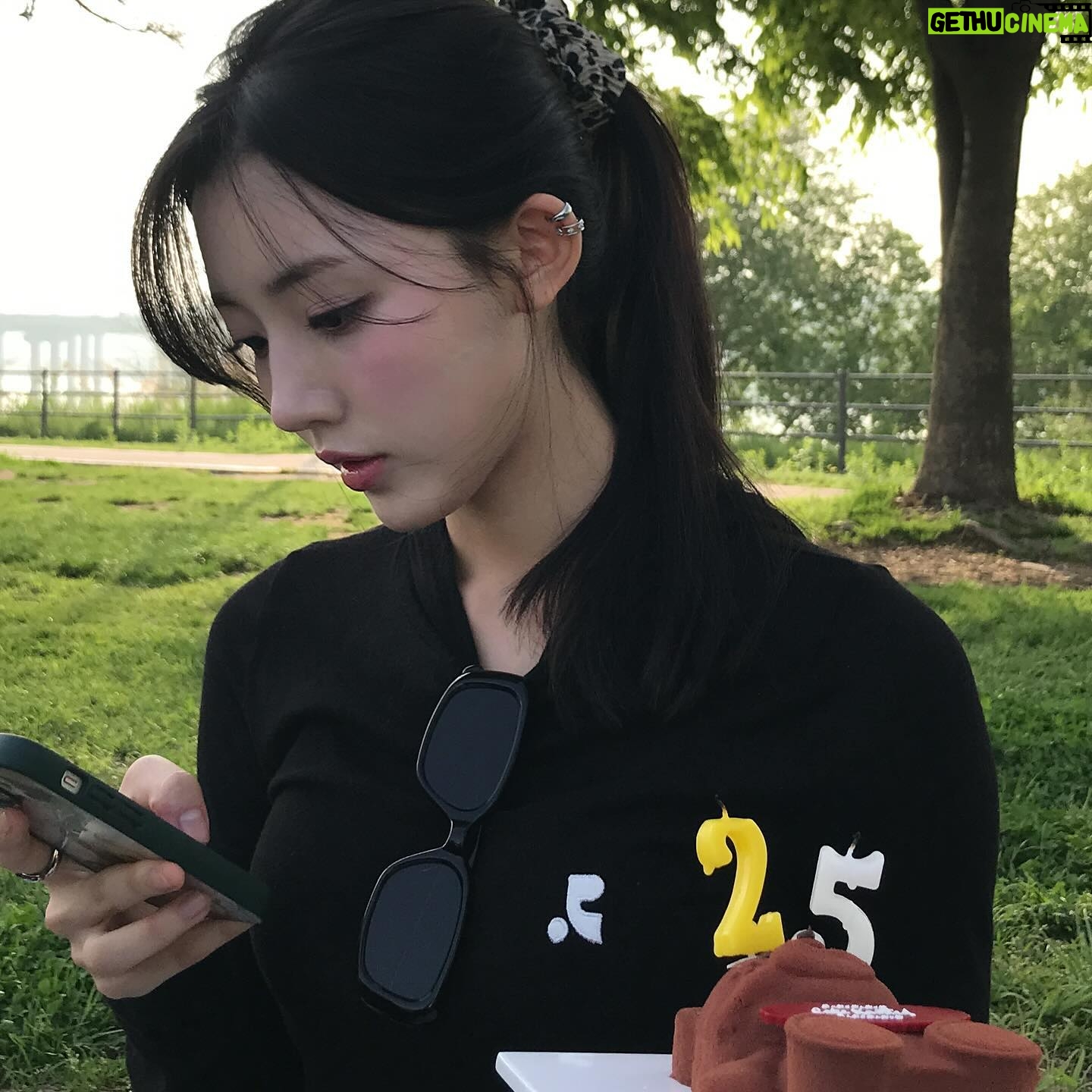 Jung Da-bin - 79.9K Likes - 감사합니다 ♥ 🎁🕊️