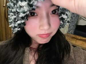 Jung Da-bin Instagram - ⛄️🪽🦸🏼‍♀️🧶