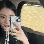 Jung Da-bin Instagram - 👣🦭