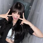 Jung Eun-ji Instagram - 🖤🤍 📸 @mulgokizary