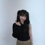 Jung Eun-ji Instagram - 🖤