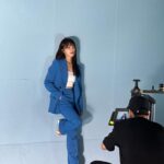 Jung Eun-ji Instagram - 새파란게 안끼는 술자리가 없네👖🧢🥿🦋🦕🪼🐟🐬🐳🐋🥏🪁🛝🎽 #상쾌환 @sangkwaehwan