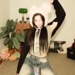 Jung Lea Instagram - 2024 올해 우리 모두모두 힘차게 출발해요💛💛 새해복 많이 받으세요! Happy new year 🎆