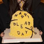 Jung Lea Instagram - 1월을 슬금슬금 마무리하면서💛 늦었지만 축하해 주신 모든 분들께 너무 감사드려요😭 제가 정말 행복한 사람이라는 것을 다시 한번 느꼈어요.. 앞으로도 더더욱 노력하고, 열심히 하고, 내 사람들을 사랑하는 정리아가 되겠습니다✨ Thank you all so much 😭 Thank you LEAMONS 🍋