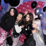 Jung Lea Instagram - 🩷🖤💖