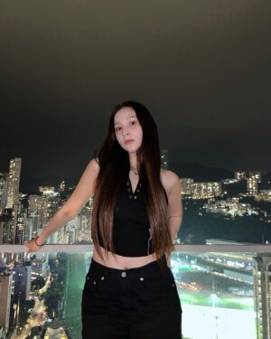 Jung Lea Instagram - 우당탕탕 Hong Kong ✨