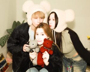 Jung Lea Instagram - My best friends 💛