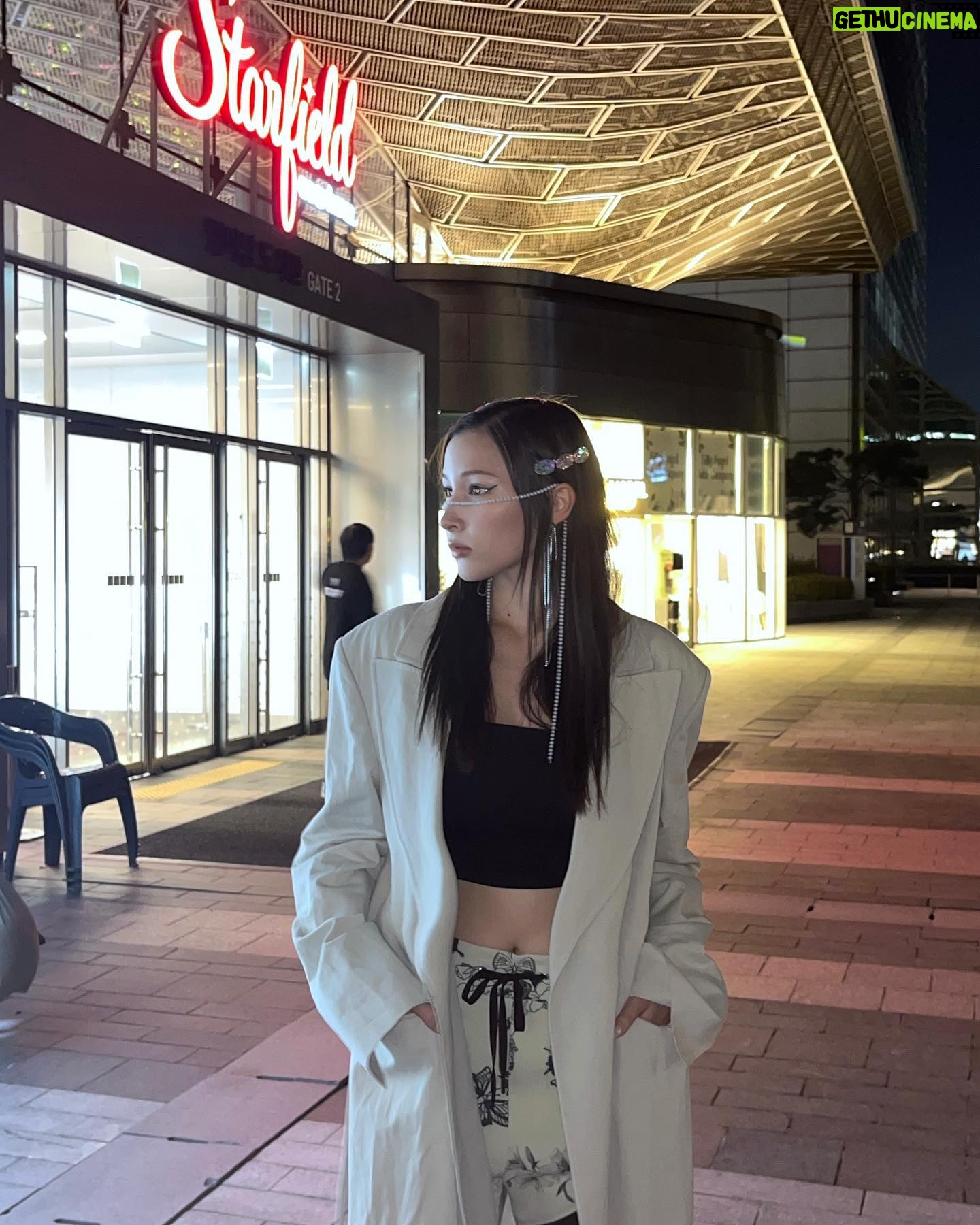 Jung Lea Instagram - Thank you for having me again 💛💛 @kwakhyunjoo_collection @kwak1120 @gangnam_fashion_festa