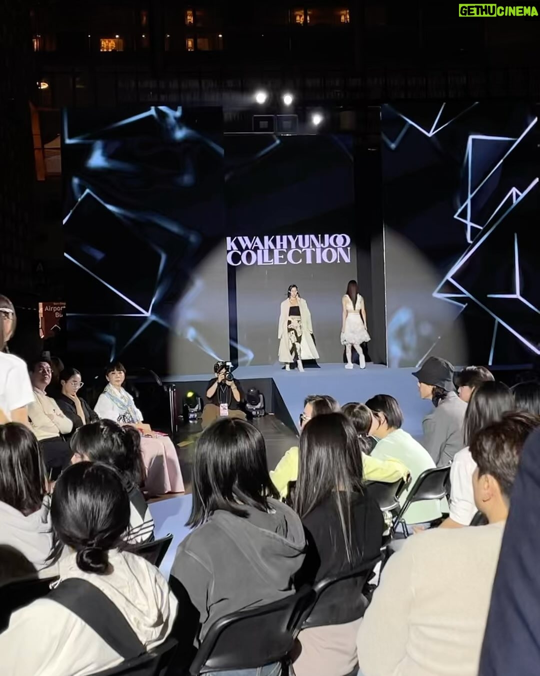 Jung Lea Instagram - Thank you for having me again 💛💛 @kwakhyunjoo_collection @kwak1120 @gangnam_fashion_festa