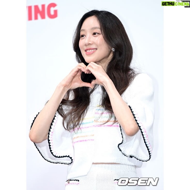 Jung Ryeo-won Instagram - . tvn 졸업 5/11일 9:20pm 많이 사랑해주세요. 오늘 멋진 사진들 너무 감사합니다❤️