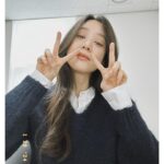 Jung Ryeo-won Instagram - tvn “졸업” 을 졸업했습니다. 과분한 사랑만 받다가 갑니다. 감사합니다. . 사랑합니다.