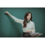Jung Ryeo-won Instagram - 서혜진 @졸업. tvn 5/11 9:20pm