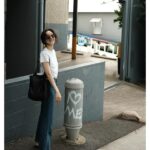 Jung Ryeo-won Instagram - . 변덕터지는 날씨 stroll- in @maisonloeuvre #광고 #루에브르
