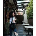 Jung Ryeo-won Instagram - . 변덕터지는 날씨 stroll- in @maisonloeuvre #광고 #루에브르