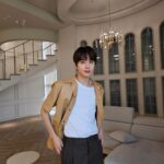 Jungwoo Instagram – #todsgommino @tods 🧡