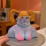 Juno Birch Instagram - Sculpting day 💧👽💕