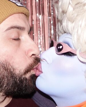 Juno Birch Instagram - Some couples pics to make the singles sick ❤️ happy Valentine’s Day @phillywillylopes 🧔🏻‍♂️💕👽