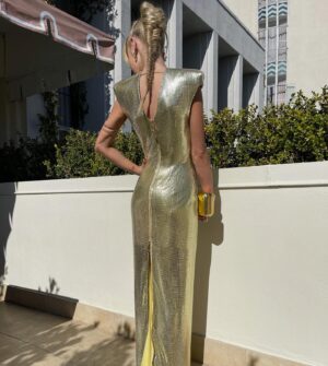 Juno Temple Instagram - Golden hours✨ @versace literally wearing liquid dreams❤️‍🔥thank you❤️‍🔥